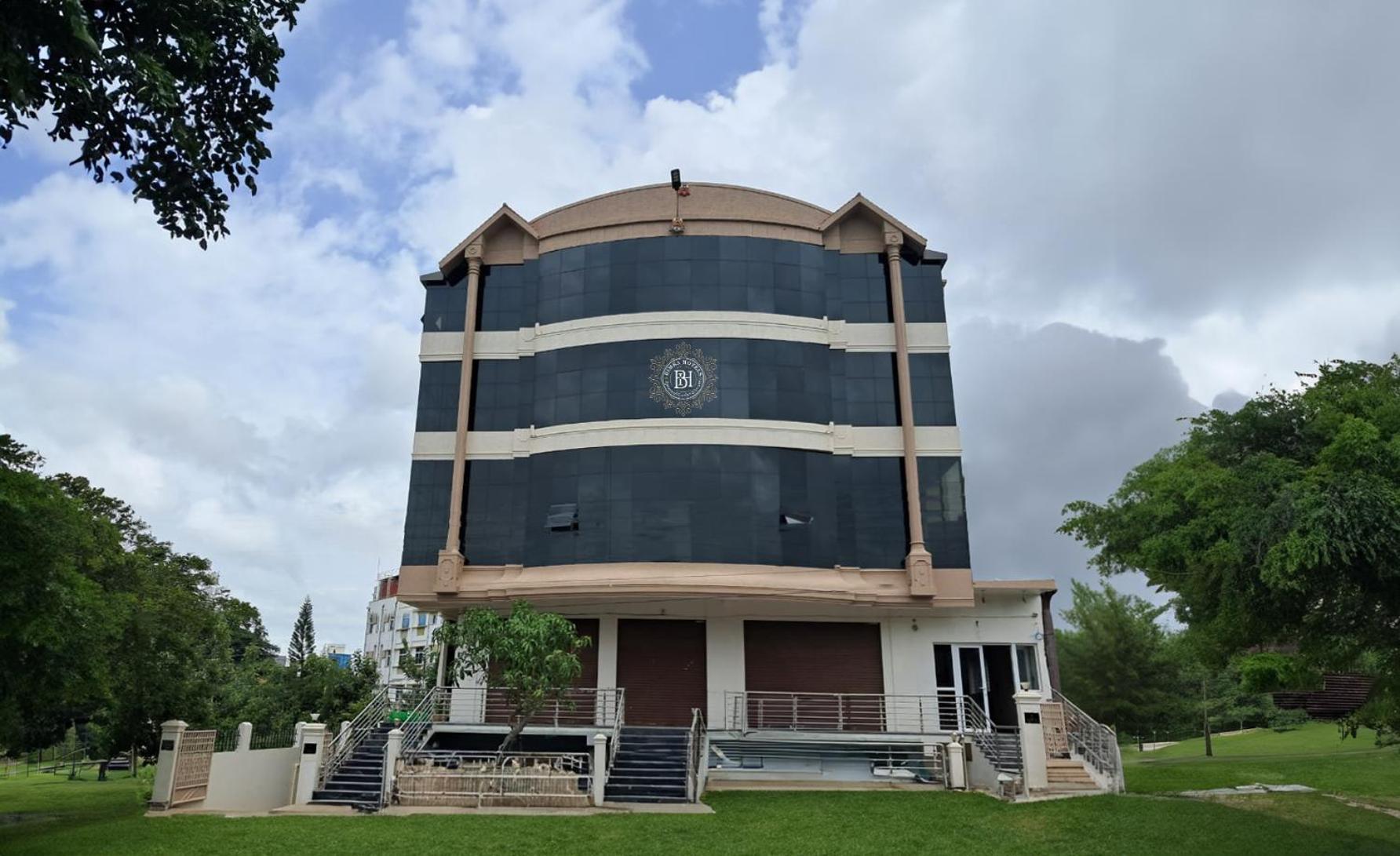 Bimba Hotels Maisúr Exteriér fotografie